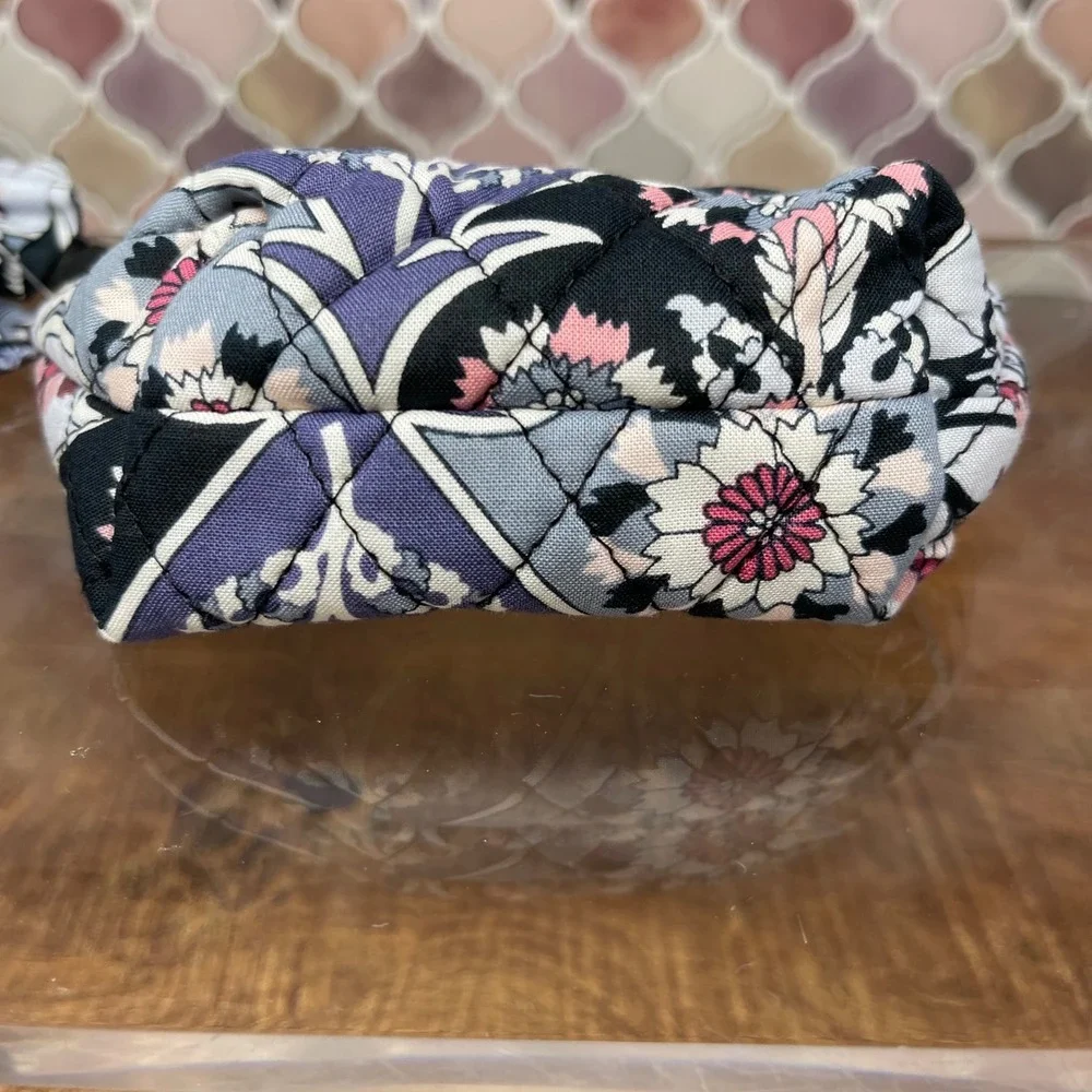 NWOT - Vera Bradley -‎ Ornate Blooms - 4 PC Hair Accessories Kit Pouch
